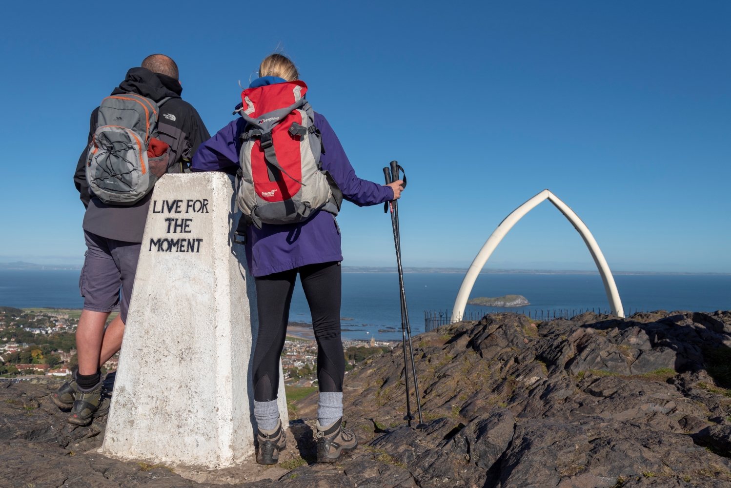 S10 North Berwick Law summit