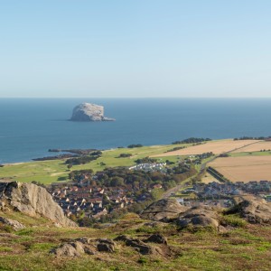 S10 North Berwick Law view pano