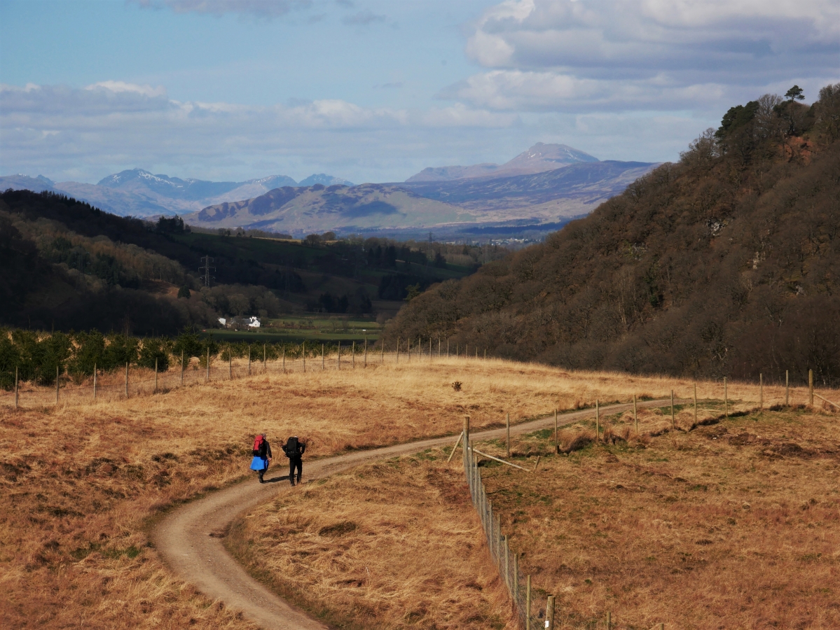 S2 walkers Ben Lomond